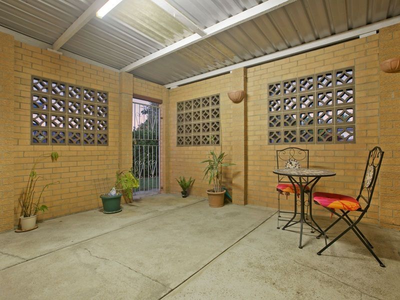 74 Dorothea Street, Cannon Hill QLD 4170