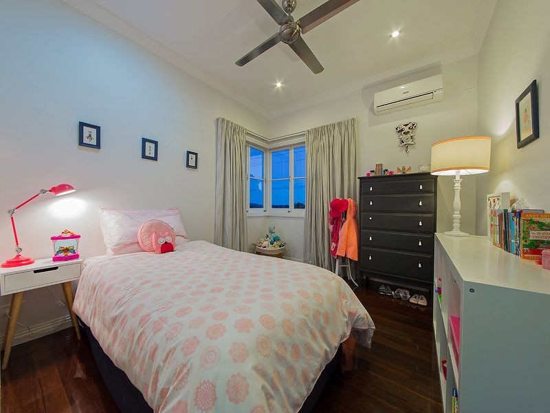 336 Richmond Road, Cannon Hill QLD 4170