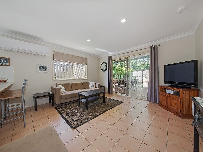 22 Matthews Way, Wakerley QLD 4154