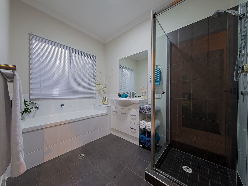 7 Gardenia Place, Gumdale QLD 4154