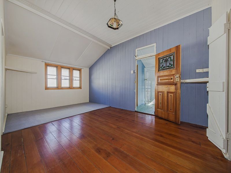 182 Melville Terrace, Manly QLD 4179