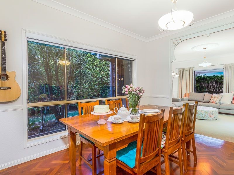 24 Sweetapple Place, Manly West QLD 4179