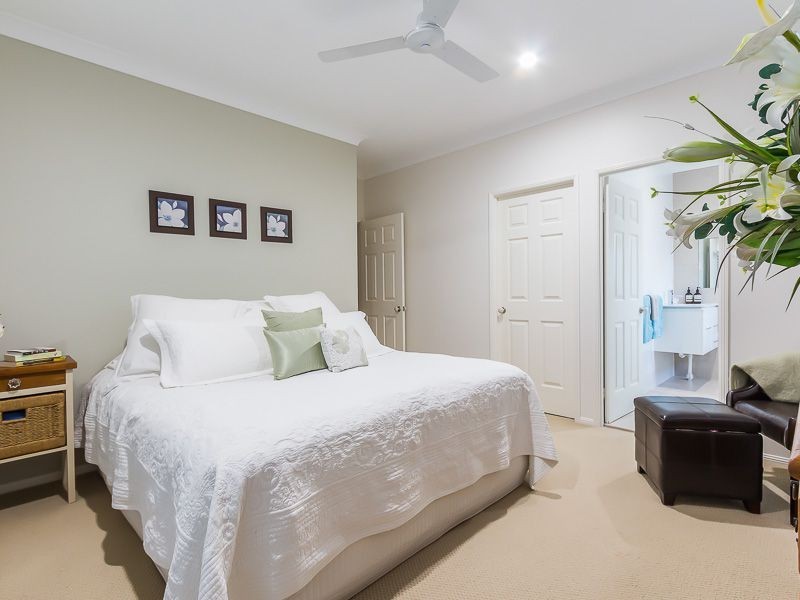 24 Sweetapple Place, Manly West QLD 4179