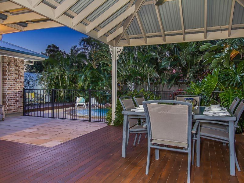 24 Sweetapple Place, Manly West QLD 4179