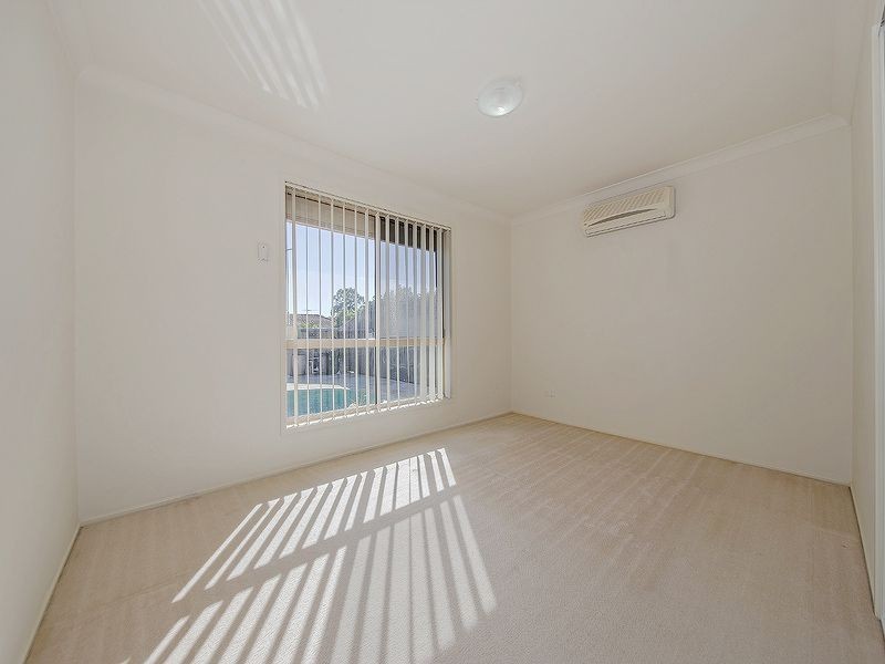 34 Solandra St, Wynnum West QLD 4178