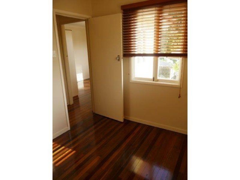 9 Boxgrove Avenue, Wynnum QLD 4178