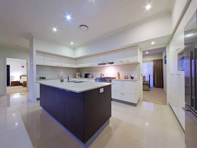26 Esk Cr, Wakerley QLD 4154