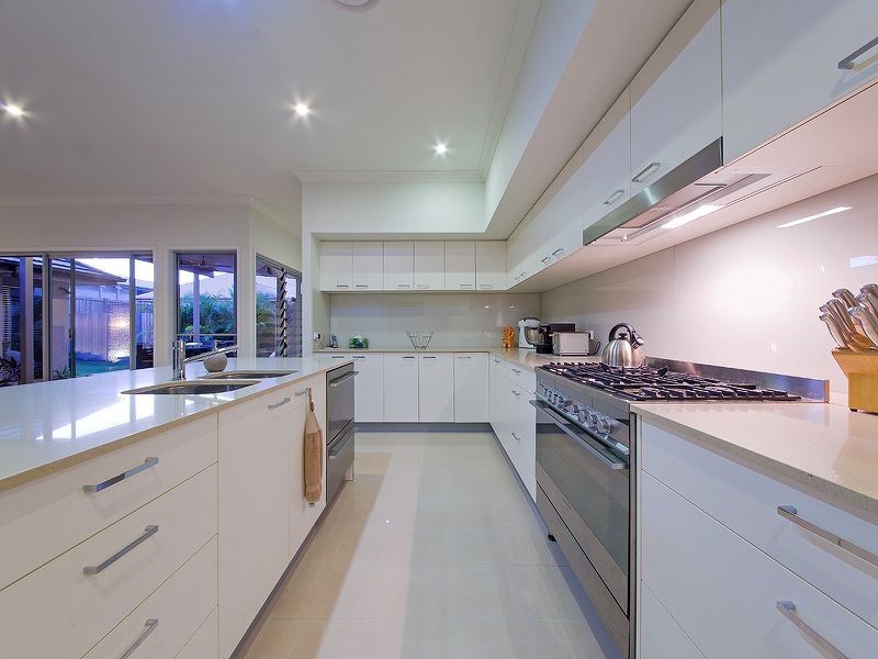 26 Esk Cr, Wakerley QLD 4154