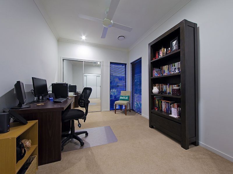 26 Esk Cr, Wakerley QLD 4154