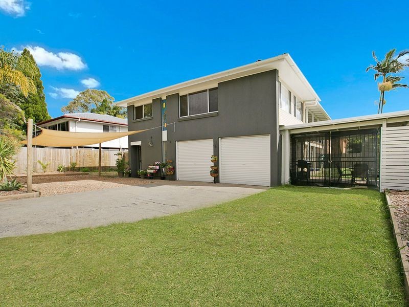 19 School Road, Wynnum West QLD 4178