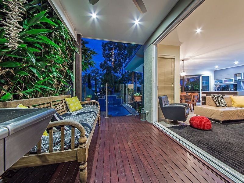 30 Talltrees Cct, Wakerley QLD 4154