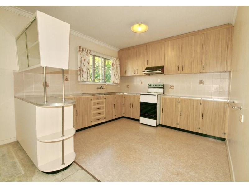 19 Cranston St, Wynnum West QLD 4178