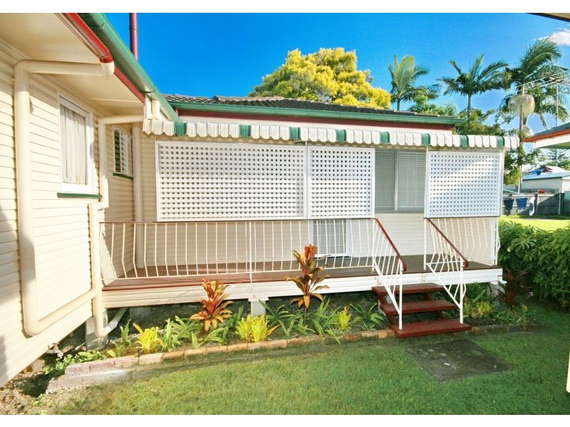 19 Cranston St, Wynnum West QLD 4178