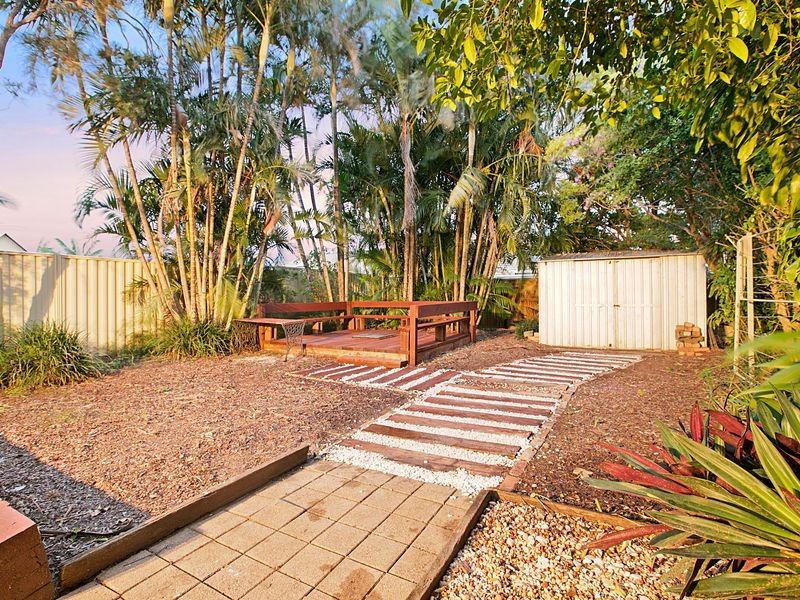 5 Gannon Ave, Manly QLD 4179