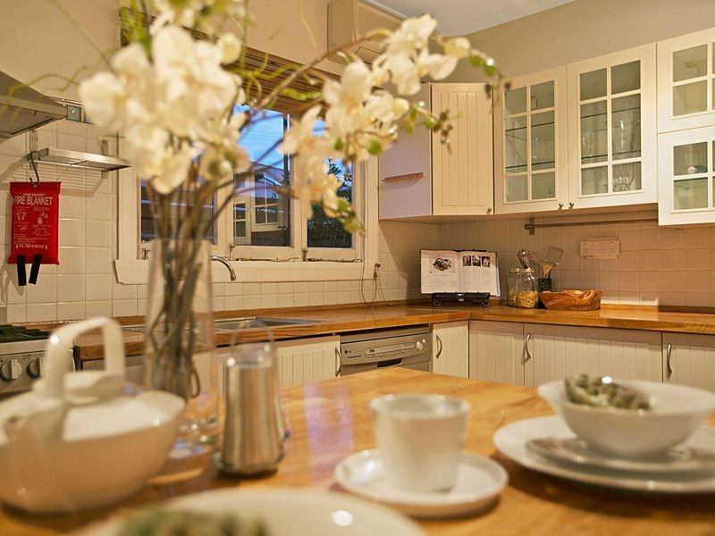 5 Gannon Ave, Manly QLD 4179
