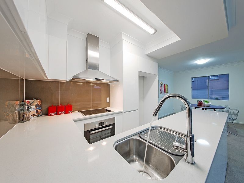4/54 Yamboyna St, Manly QLD 4179