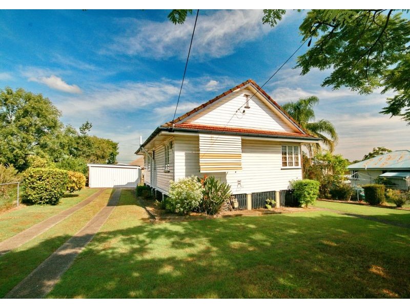 22 Glading Street, Manly West QLD 4179