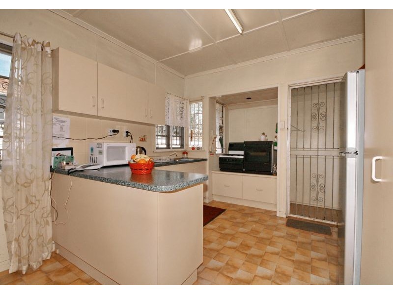 22 Glading Street, Manly West QLD 4179