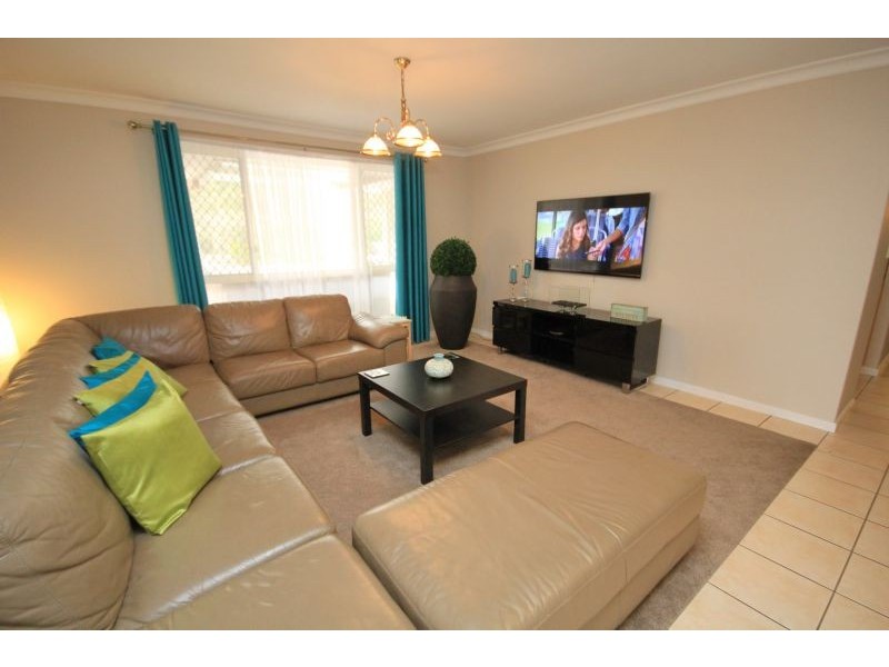 39 Carinyan Drive, Birkdale QLD 4159