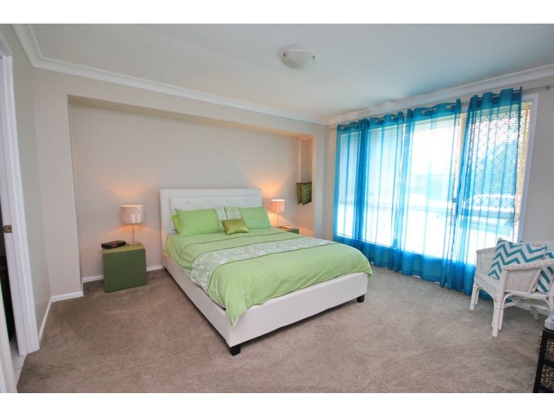 39 Carinyan Drive, Birkdale QLD 4159