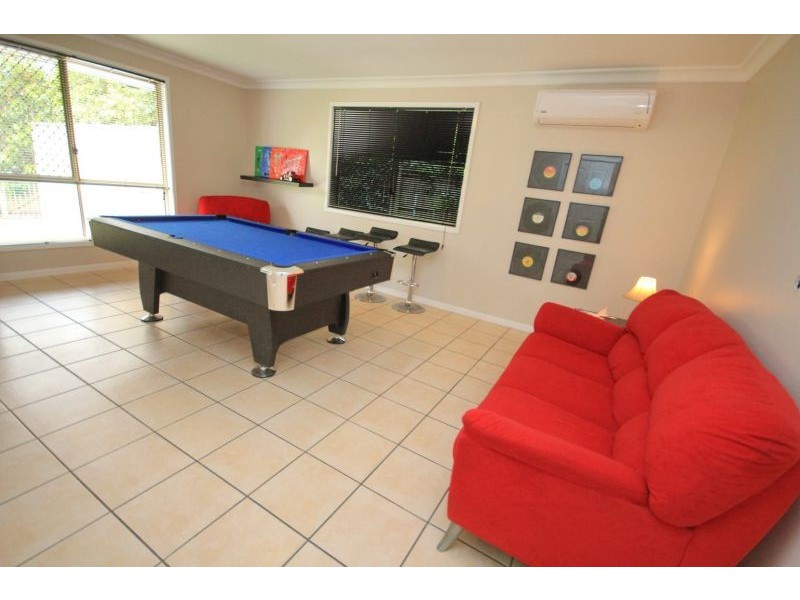 39 Carinyan Drive, Birkdale QLD 4159