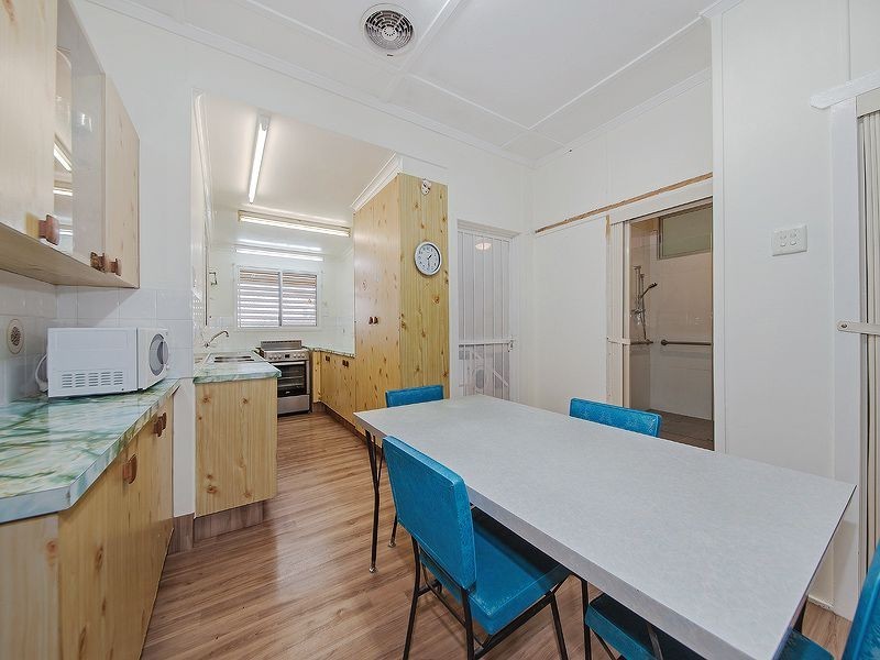 160 Wynnum North Road, Wynnum QLD 4178