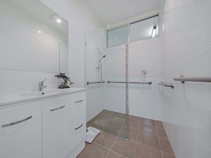 160 Wynnum North Road, Wynnum QLD 4178