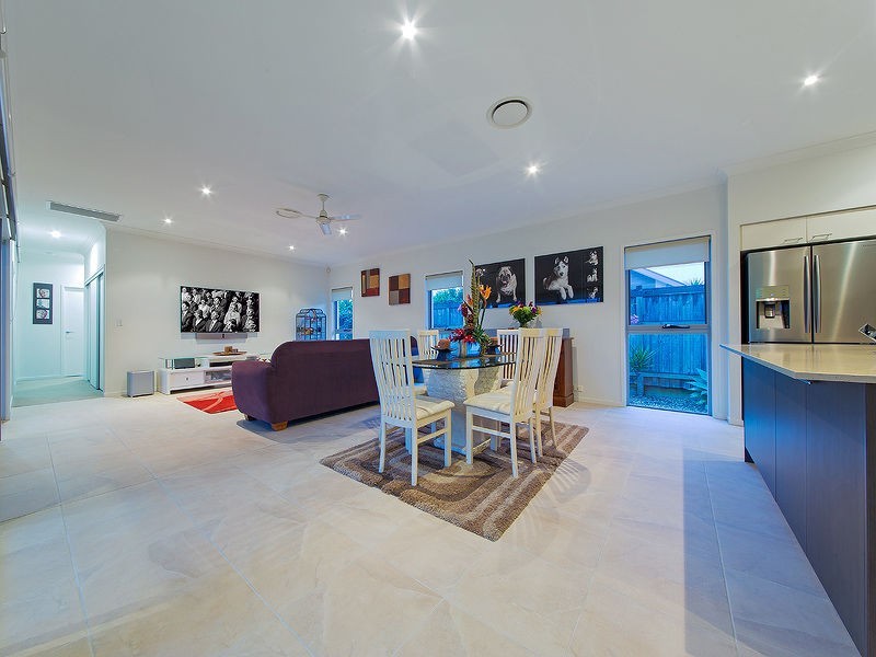 17 Macquarie St, Wakerley QLD 4154