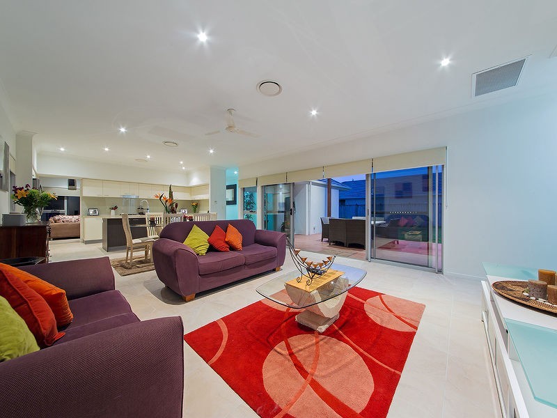 17 Macquarie St, Wakerley QLD 4154