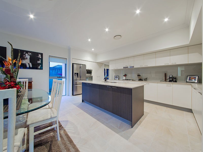 17 Macquarie St, Wakerley QLD 4154