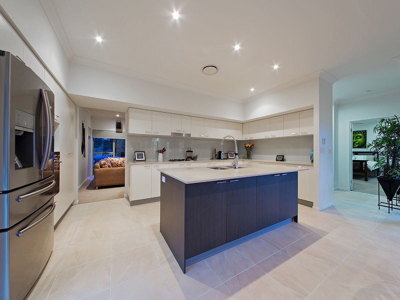 17 Macquarie St, Wakerley QLD 4154