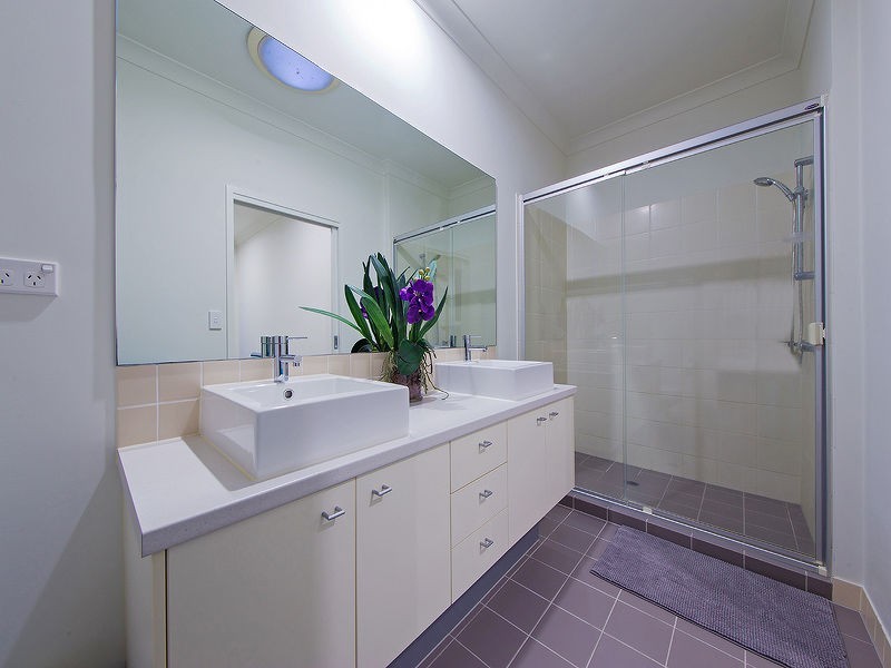 17 Macquarie St, Wakerley QLD 4154