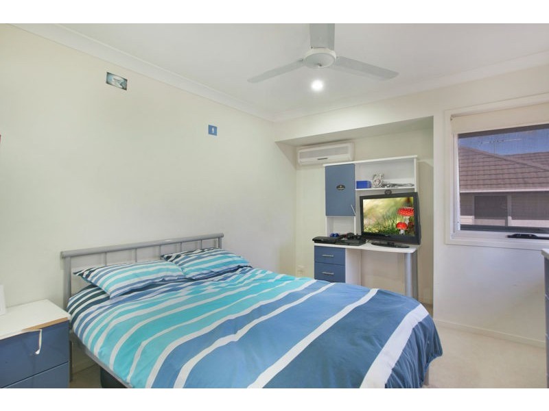 56 Yarra Rd, Wakerley QLD 4154