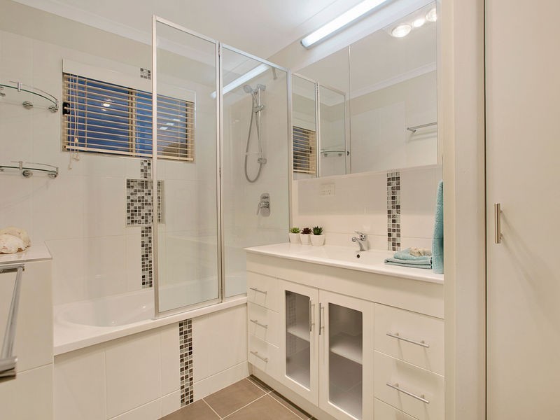 57 Malabar Street, Wynnum West QLD 4178