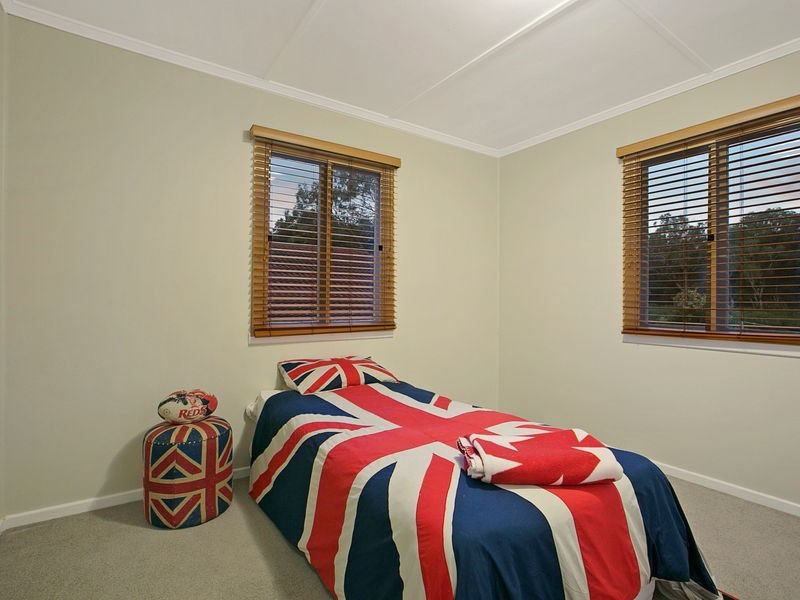 57 Malabar Street, Wynnum West QLD 4178