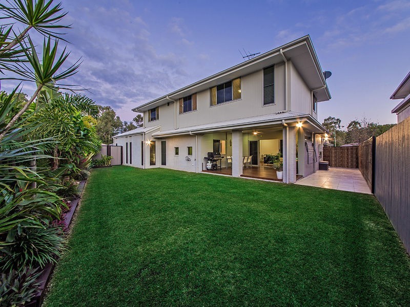 24 Feathertail Pl, Wakerley QLD 4154