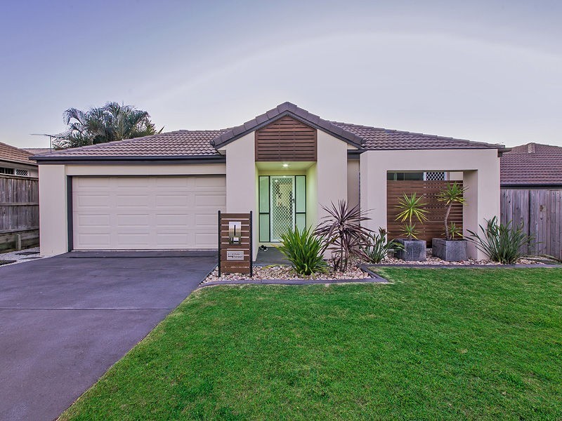 4 Tallis Street, Wakerley QLD 4154