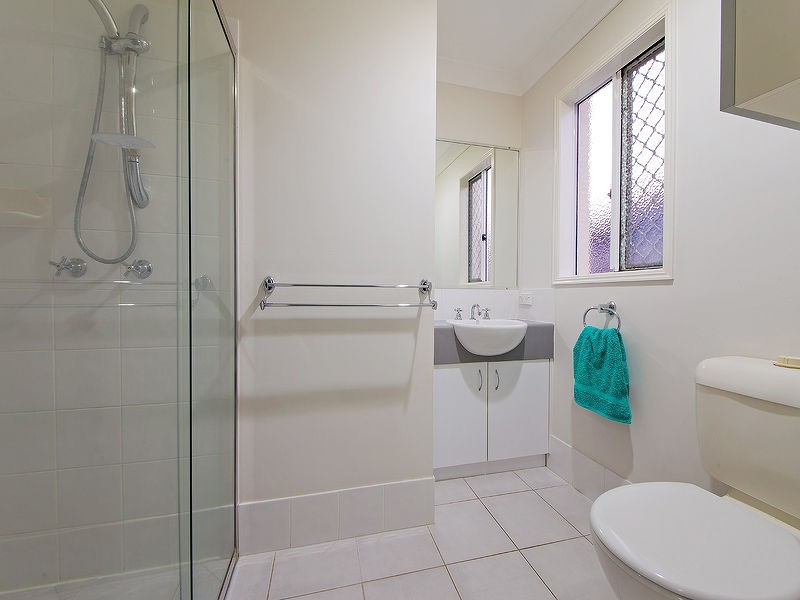 4 Tallis Street, Wakerley QLD 4154