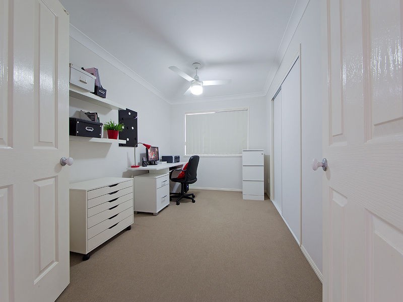 4 Tallis Street, Wakerley QLD 4154
