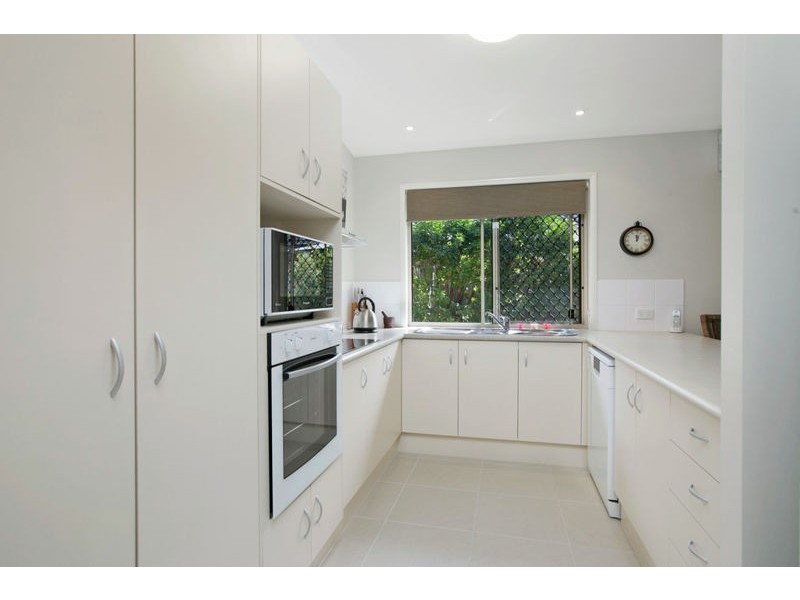 7 Phillips Place, Wakerley QLD 4154