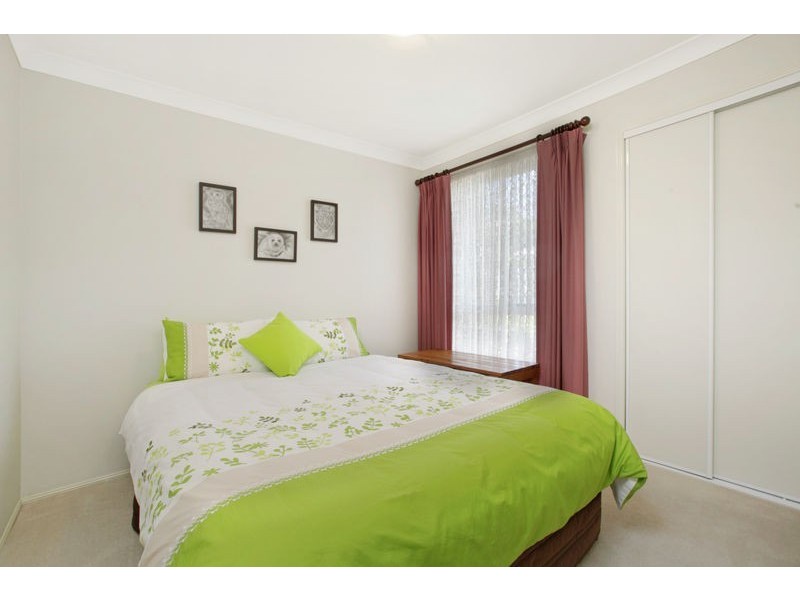 7 Phillips Place, Wakerley QLD 4154