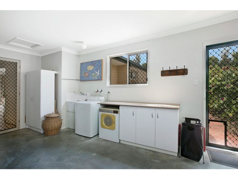 7 Phillips Place, Wakerley QLD 4154