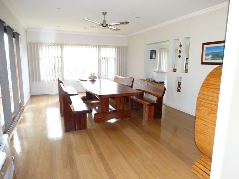 1 Bonniebrae Street, Wynnum West QLD 4178