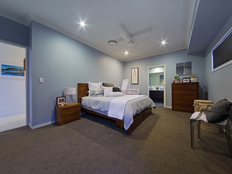 60 Brook Street, Wakerley QLD 4154
