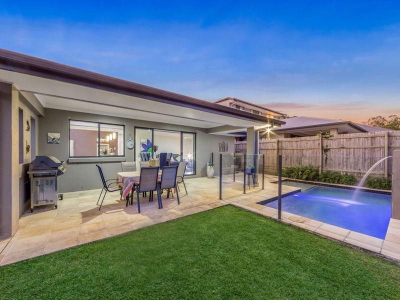 29 Worchester Crescent, Wakerley QLD 4154