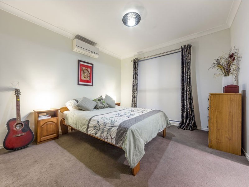 29 Worchester Crescent, Wakerley QLD 4154