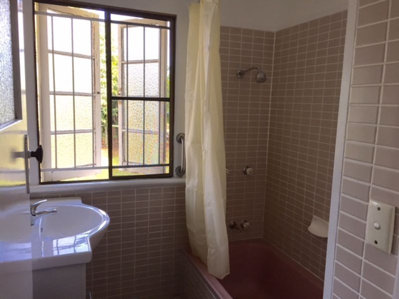 12 Violet Street, Wynnum QLD 4178