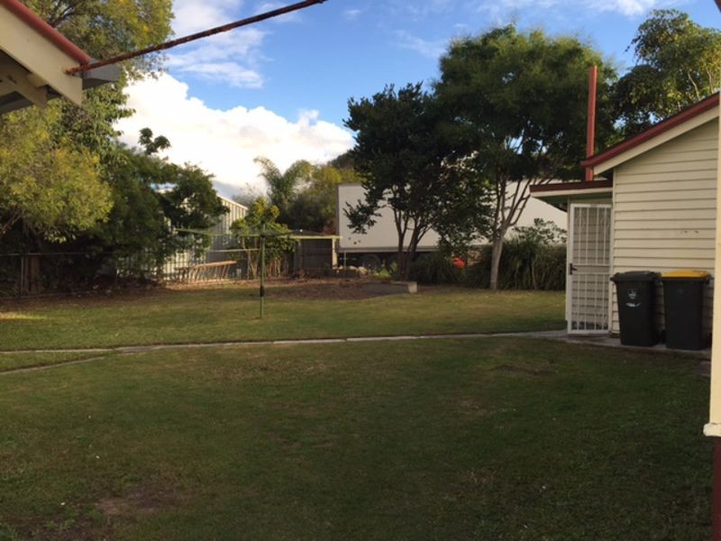 12 Violet Street, Wynnum QLD 4178