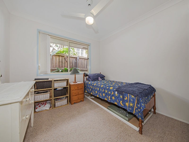 17 Faine St, Manly West QLD 4179