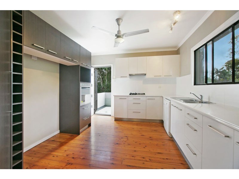35 Wondall Rd, Wynnum West QLD 4178
